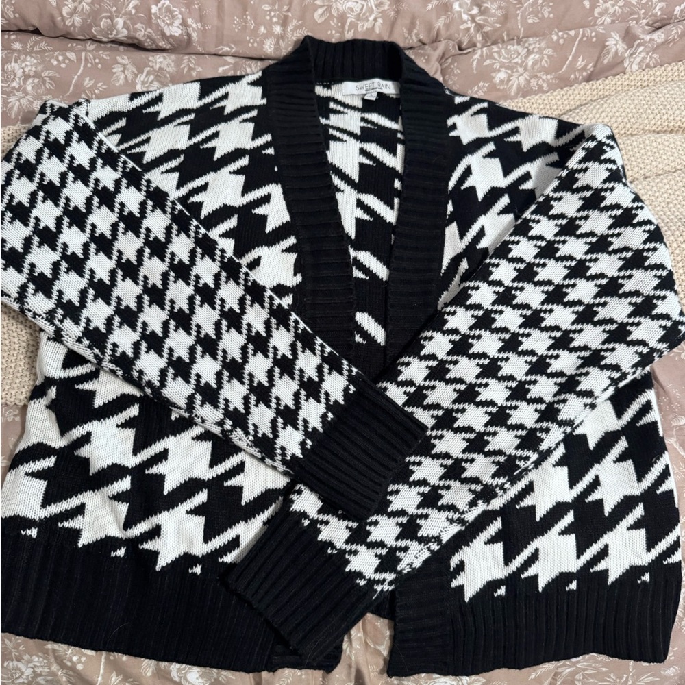 Houndstooth cardigan